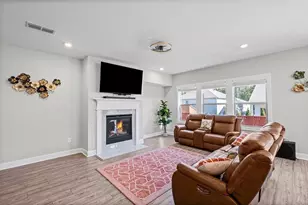 701 Stately Dr, Woodstock, GA 30188 - Photo 10