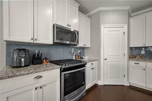 2032 Stanfield Ave NW, Atlanta, GA 30318 - Photo 16