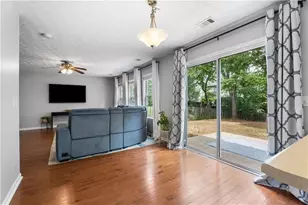 411 Sugar Maple Ct, Canton, GA 30114 - Photo 4