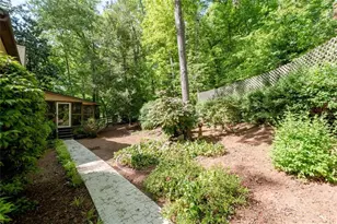 395 Nottingham Dr, Marietta, GA 30066 - Photo 38