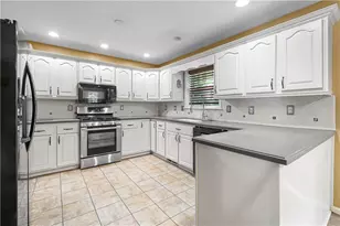 4520 Forest Green Dr, Sugar Hill, GA 30518 - Photo 10