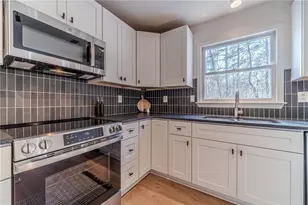 1692 Paces Vale Ct, Lawrenceville, GA 30043 - Photo 4
