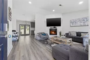 874 Fox Valley Dr, Stone Mountain, GA 30088 - Photo 4