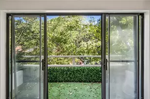 25316 Plantation Dr NE, Atlanta, GA 30324 - Photo 20