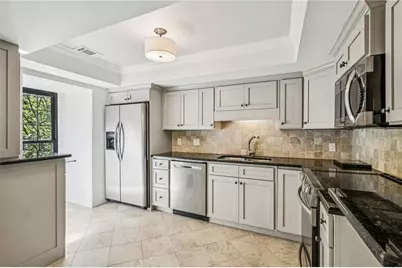 25316 Plantation Drive NE #316, Atlanta, GA 30324 - Photo 18