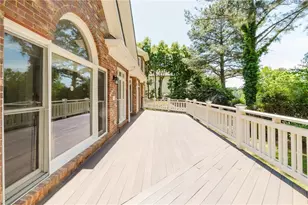 8020 Royal St Georges Ln, Duluth, GA 30097 - Photo 8