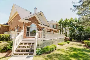 8020 Royal St Georges Ln, Duluth, GA 30097 - Photo 6