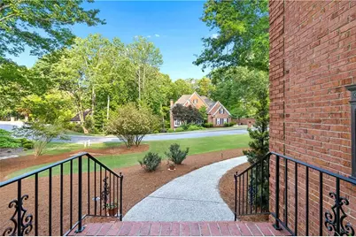 210 Wicklawn Way, Roswell, GA 30076 - Photo 6