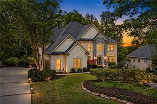 630 Danas Ridge Dr, Roswell, GA 30075 - Photo 2
