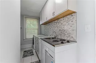 1021 Oak St SW, Atlanta, GA 30310 - Photo 12