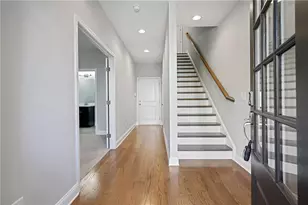 184 Easy Pnes Wy, Marietta, GA 30060 - Photo 2