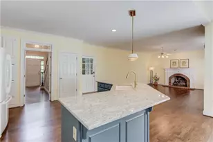 2591 Kenswick Cir, Lawrenceville, GA 30044 - Photo 10