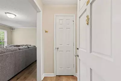 73 Place Fontaine, Lithonia, GA 30038 - Photo 2