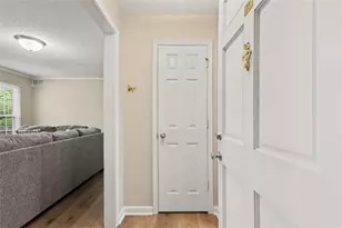 73 Place Fontaine, Lithonia, GA 30038 - Photo 2