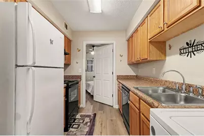 73 Place Fontaine, Lithonia, GA 30038 - Photo 8