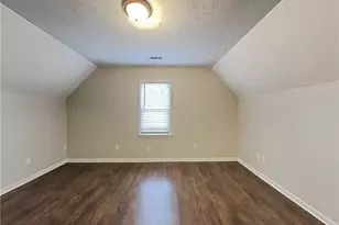 820 Providence Dr, Lawrenceville, GA 30044 - Photo 6