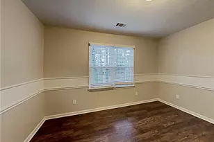820 Providence Dr, Lawrenceville, GA 30044 - Photo 4