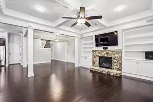 127 Barkley Ln, Atlanta, GA 30328 - Photo 8