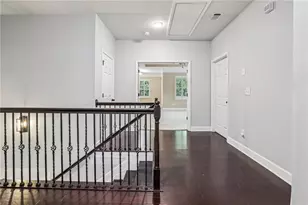 127 Barkley Ln, Atlanta, GA 30328 - Photo 14