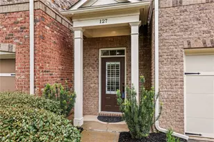 127 Barkley Ln, Atlanta, GA 30328 - Photo 2