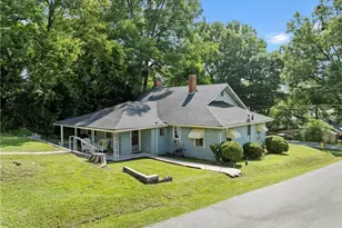 310 Georgia Ave, Summerville, GA 30747 - Photo 2
