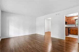 799 Kings Grant Dr NW, Atlanta, GA 30318 - Photo 4