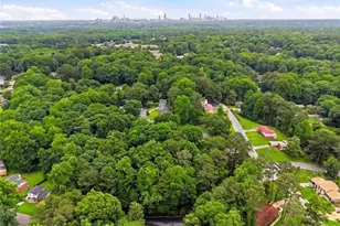 799 Kings Grant Dr NW, Atlanta, GA 30318 - Photo 26