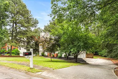105 Leyland Court, Fayetteville, GA 30215 - Photo 2