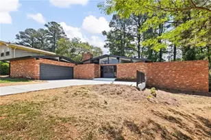 3721 Greentree Farms Dr, Decatur, GA 30034 - Photo 2