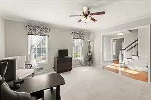 3057 Bunker Hill Cir, Marietta, GA 30062 - Photo 14