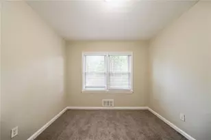 3185 Bluebird Ln, Decatur, GA 30032 - Photo 16
