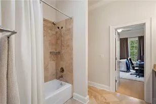 738 Wildwood Rd, Atlanta, GA 30324 - Photo 34