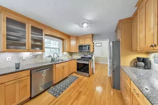 2711 Georgian Ct, Marietta, GA 30068 - Photo 4