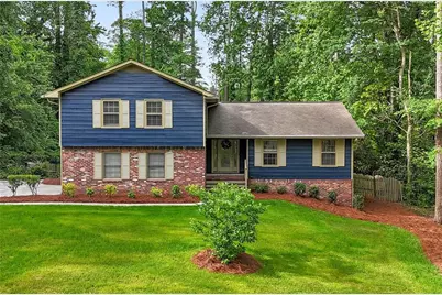 2711 Georgian Court, Marietta, GA 30068 - Photo 8