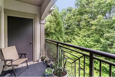 5559 Glendridge Dr #1409, Atlanta, GA 30342 - Photo 12