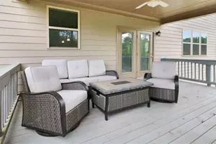 327 Round Pond Dr, Lilburn, GA 30047 - Photo 30