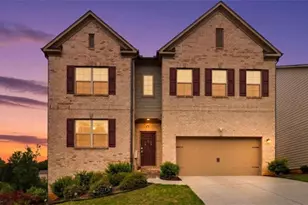 327 Round Pond Dr, Lilburn, GA 30047 - Photo 4