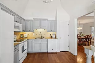 615 Roswell Green Ln, Roswell, GA 30075 - Photo 10