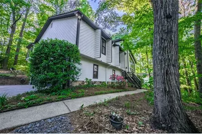 3921 Shoemaker Way, Marietta, GA 30062 - Photo 4
