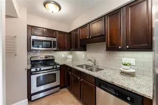 6980 Roswell Rd, Atlanta, GA 30328 - Photo 10