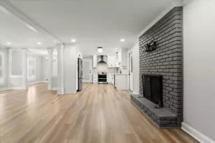 5650 Colton Dr, Sandy Springs, GA 30342 - Photo 10