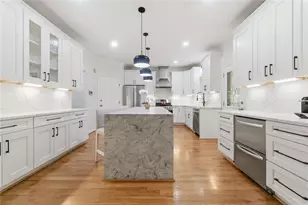 139 Clubhouse Dr NW, Kennesaw, GA 30144 - Photo 12