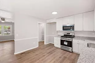 33 Russell Ln, Carrollton, GA 30116 - Photo 14
