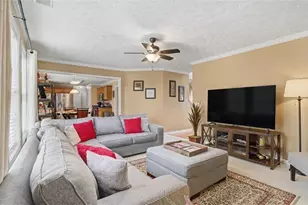 5769 Fairington Farms Ct, Lithonia, GA 30038 - Photo 8
