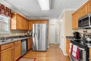 5769 Fairington Farms Ct, Lithonia, GA 30038 - Photo 12