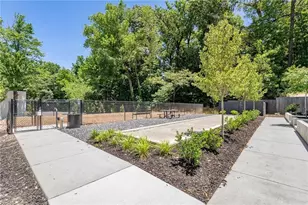 1225 Chelsea Cir NW, Atlanta, GA 30318 - Photo 38