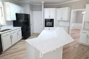 2255 Fairwood Cir, Jonesboro, GA 30236 - Photo 8