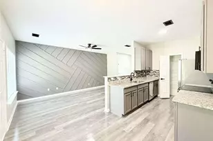 168 Brookview Dr, Riverdale, GA 30274 - Photo 4