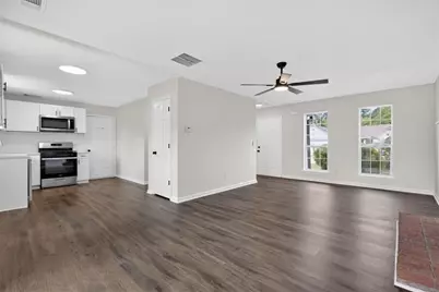 5627 Tunbridge Wells Court, Lithonia, GA 30058 - Photo 4