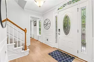 195 Wendy Hill Dr, Alpharetta, GA 30009 - Photo 2